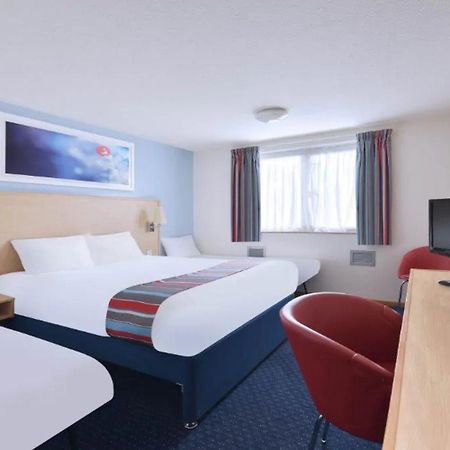 Travelodge Maidenhead Central Extérieur photo
