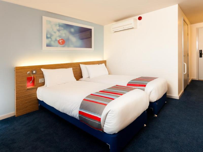 Travelodge Maidenhead Central Extérieur photo